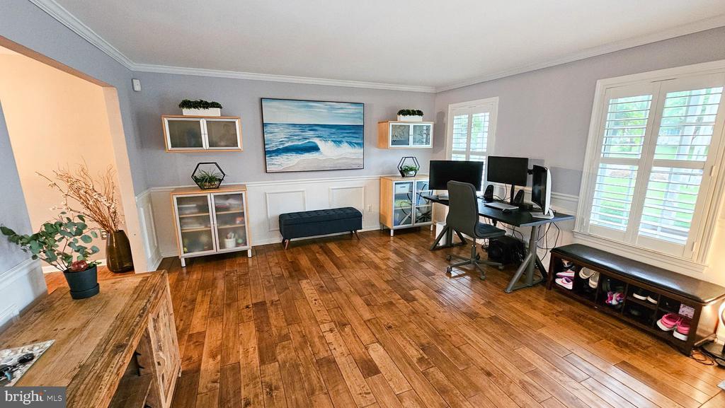 Primary Photo - 125 Galleon Rd