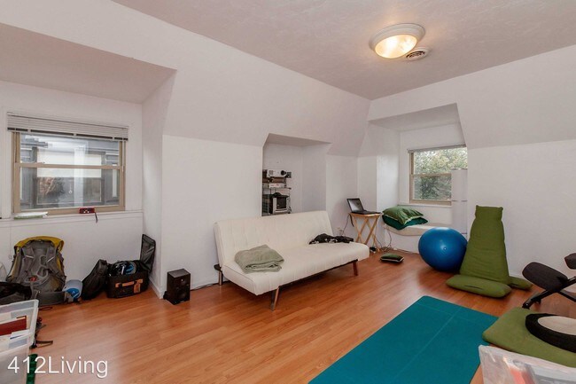 Foto del edificio - 5820 Alder St