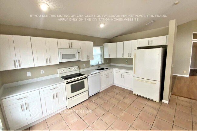 Foto del edificio - 1369 Fairfax Cir E