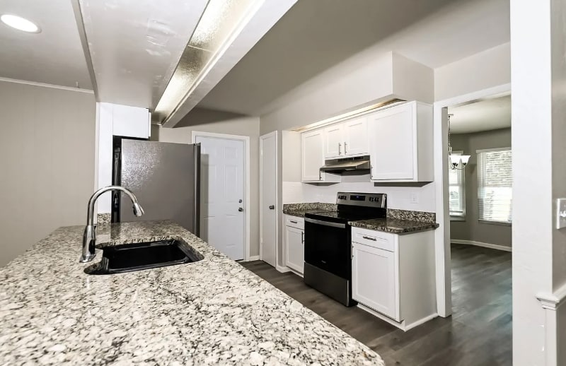 Foto principal - 4634 Valley View Dr W