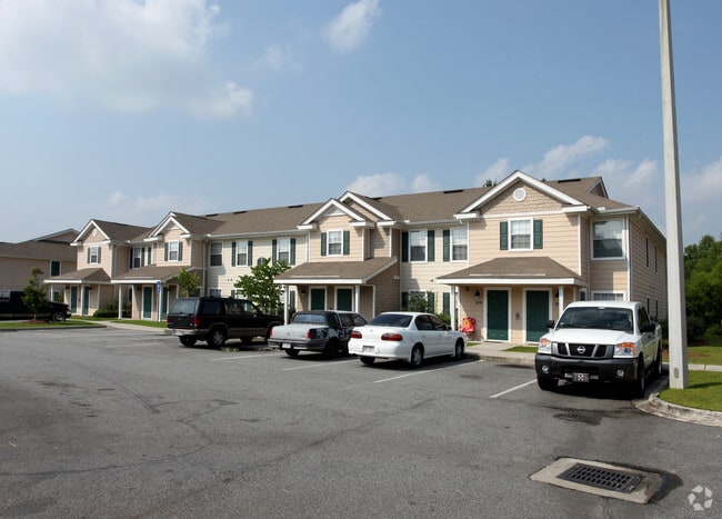 Building Photo - Bradley Pointe