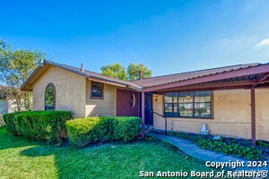 Building Photo - 842 Deely Pl