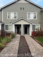 Building Photo - 24 NE 134th Pl