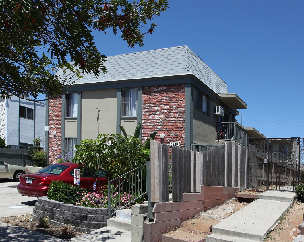 Building Photo - 39th St. Apartments