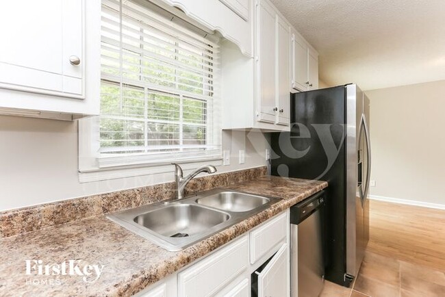 Foto del edificio - 2108 Harold Ln SE