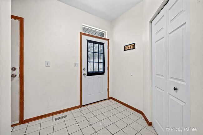 Foto del edificio - 1462 Division Ct