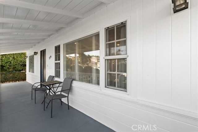 Building Photo - 336 W Hillcrest Blvd