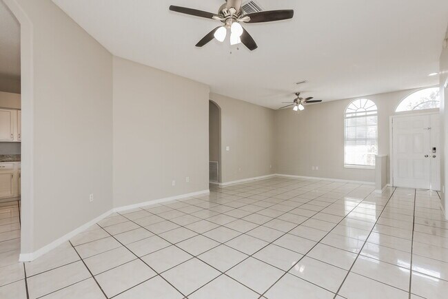 Foto del edificio - 1223 Alpine Lake Dr