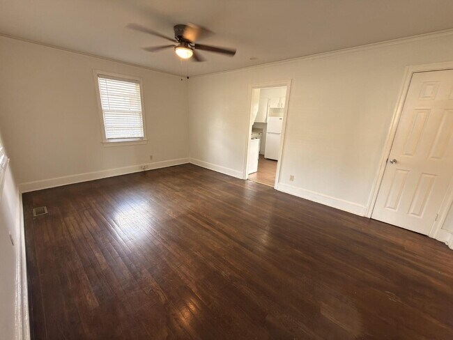 Foto del edificio - Updated 3BR Home Near USC + Solar Savings