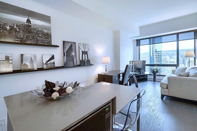 Building Photo - 1212 Av. des Canadiens-de-Montréal