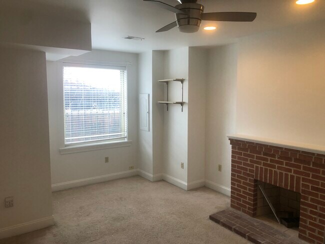 Building Photo - 408 Florida Ave NW
