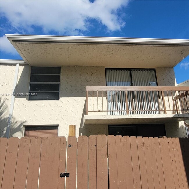 Building Photo - 8301 SW 142nd Ave