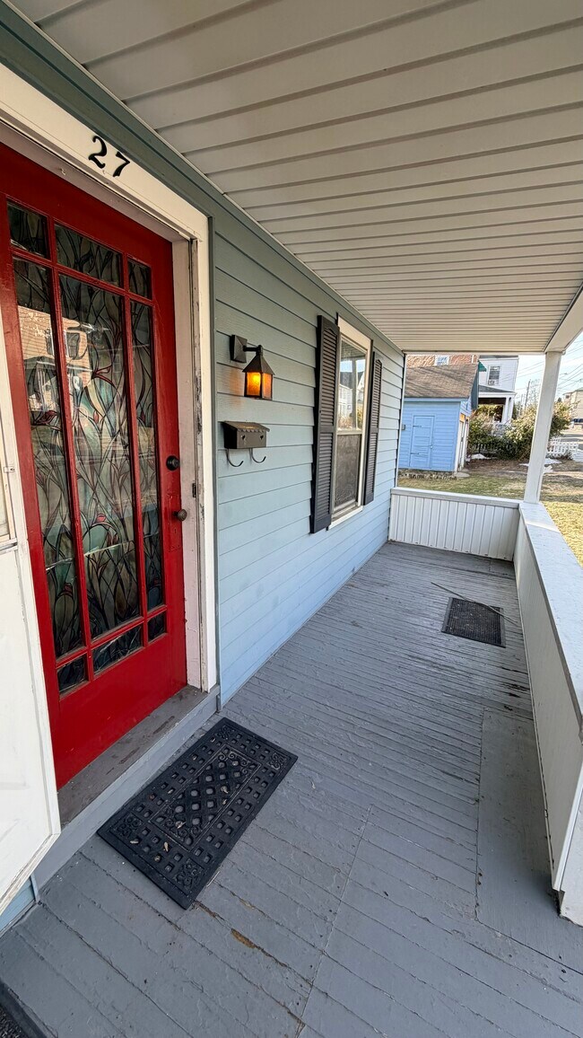 Foto del edificio - 27 Beechwood Ave
