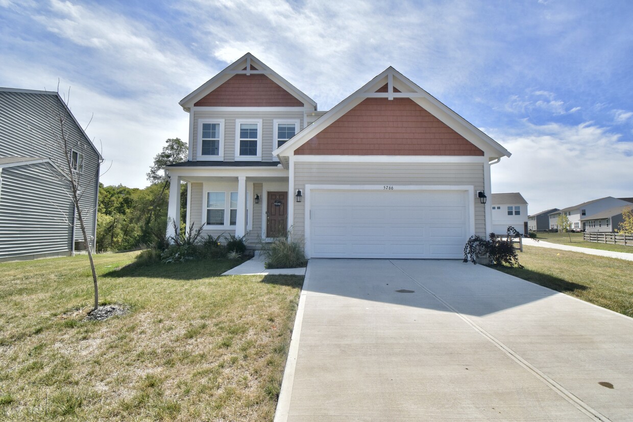 Foto principal - 5766 Azra Ct