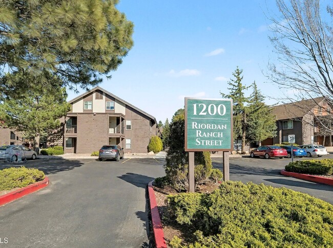 Photo - 1200 S Riordan Ranch St (Flagstaff, AZ) Apartment