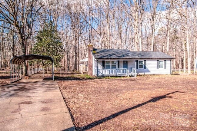 Building Photo - 1159 Camp Creek Rd