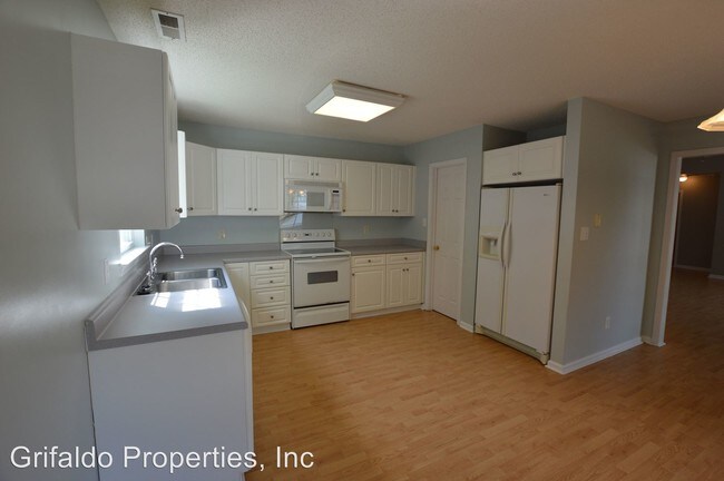 Building Photo - 3 br, 2 bath House - 101 Huff Court