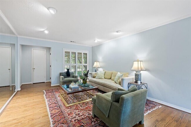 Building Photo - 9152 Villa Park Cir