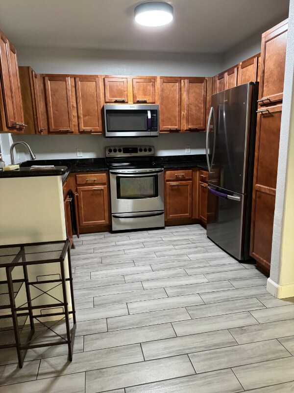 Foto del edificio - 1295 N Ash St