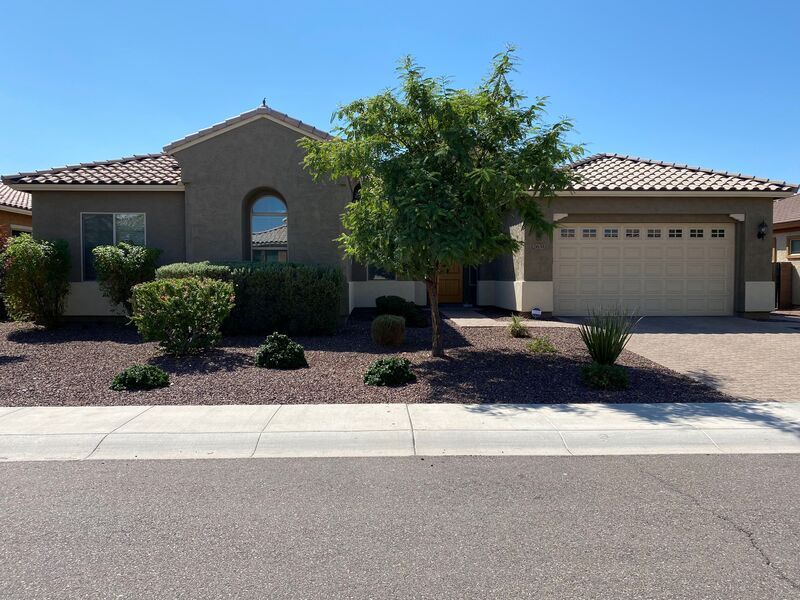 Primary Photo - 2631 W Rancho Laredo Dr