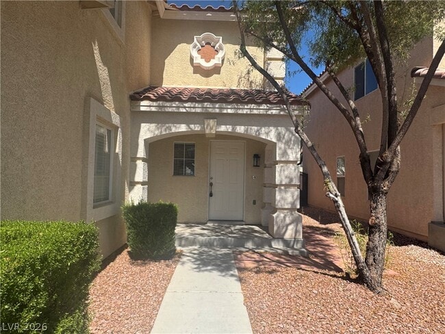 Building Photo - 7512 Jacaranda Leaf St