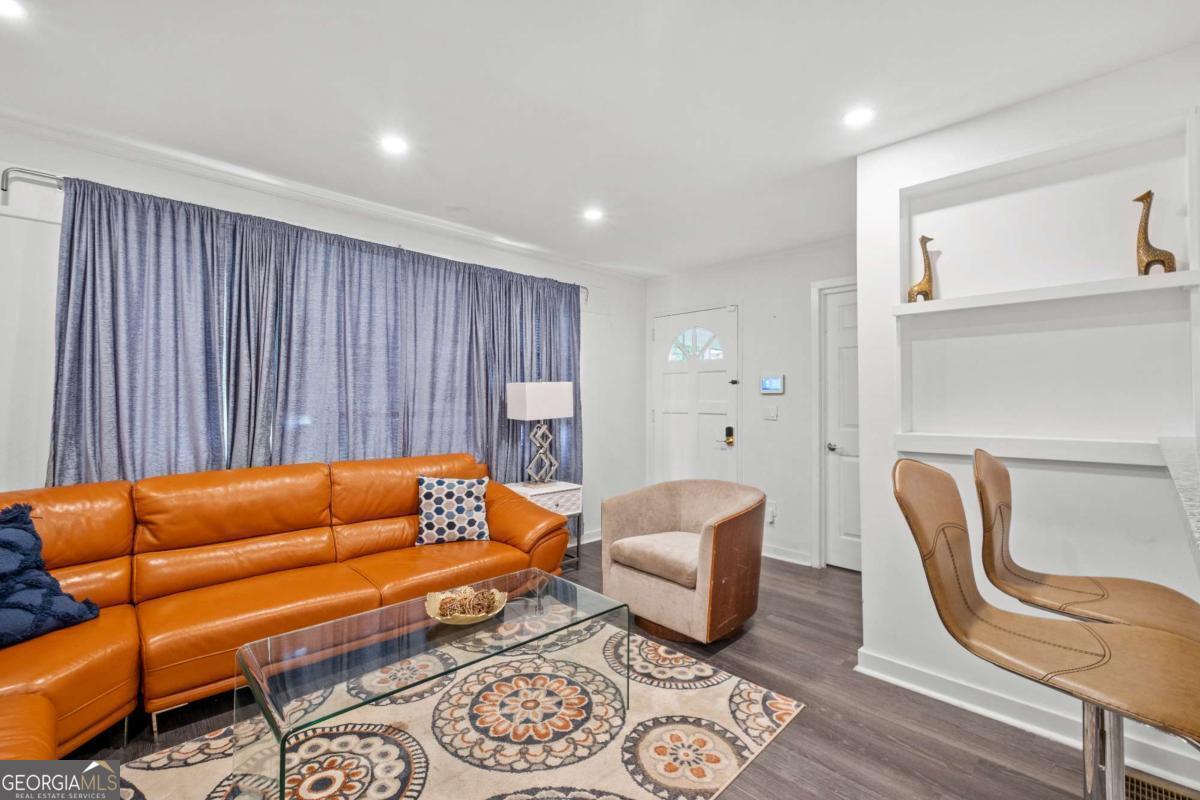 Primary Photo - 1738 Duke Rd