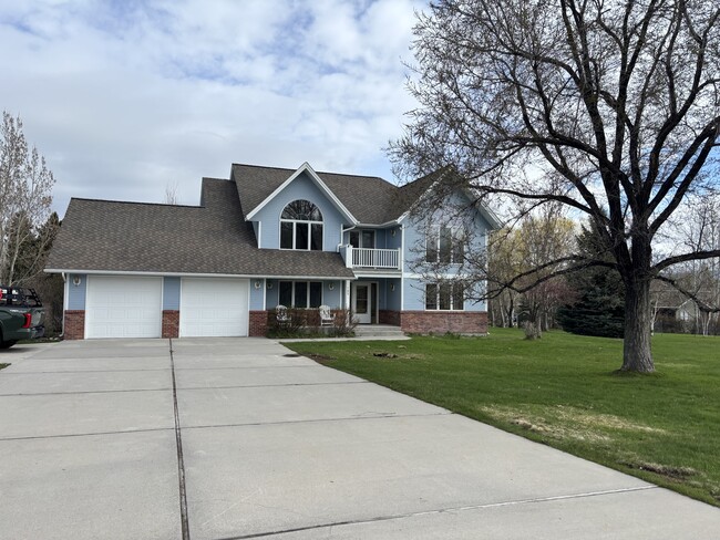 Building Photo - 105 Dulohery Ln