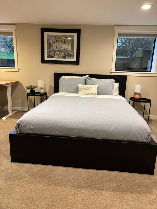 Foto del edificio - 12716 8th Ave NW