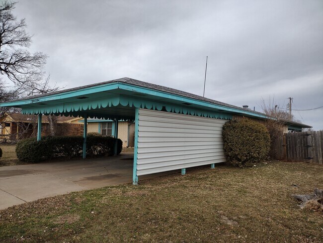 Foto del edificio - 1501 SW Monroe Ave