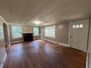 Building Photo - 638 Salisbury Rd