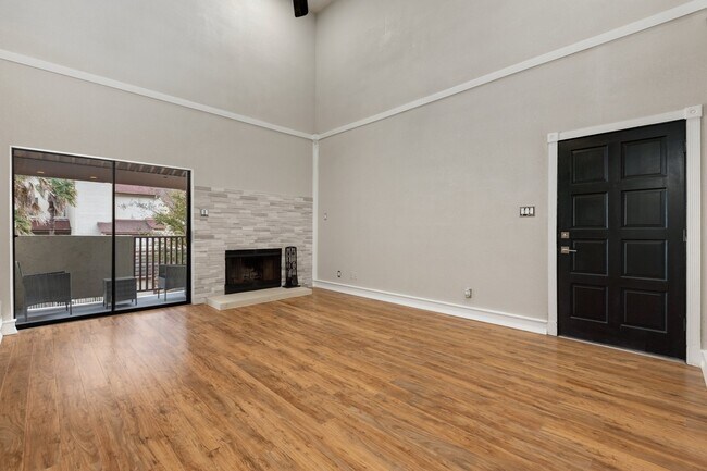 Living Room - 5322 Medical Dr