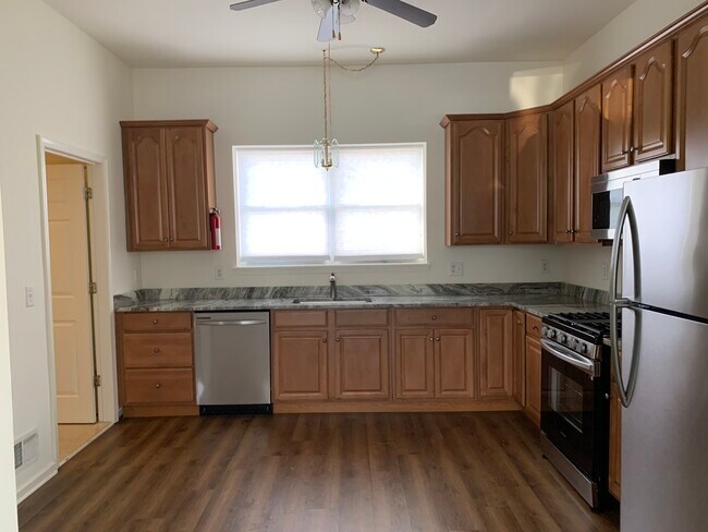 KITCHEN - 200 Freeman St