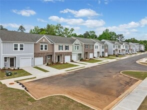 Building Photo - 100 Saginaw Ct