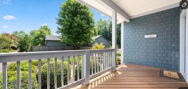 Building Photo - Avonlea Flat Rock