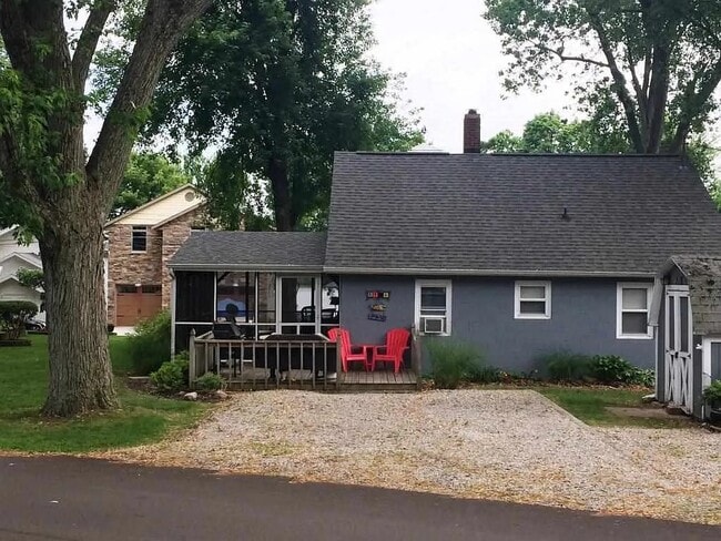Building Photo - 8416 E Wade Ln