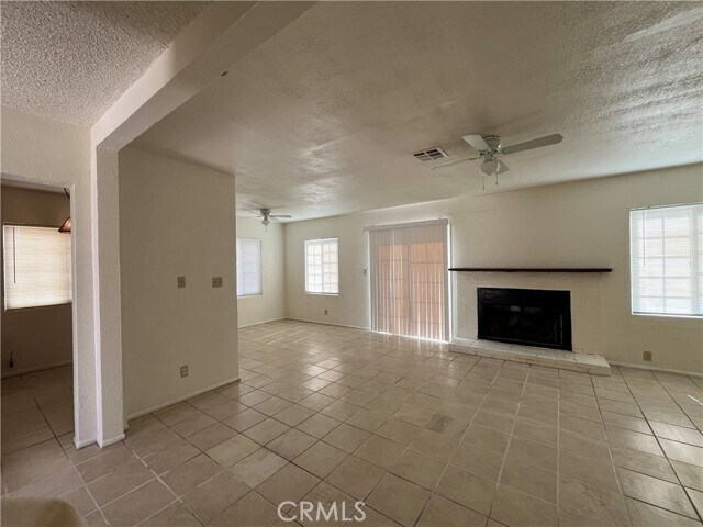 Building Photo - 12014 Oasis Rd