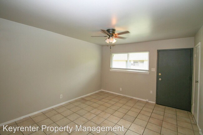 Building Photo - 2 br, 1 bath House - 1072A N Irvington Ave