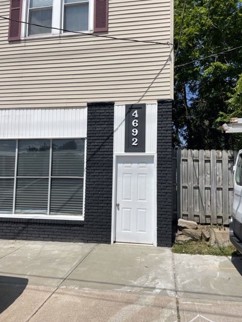 Building Photo - 4692 State Rd