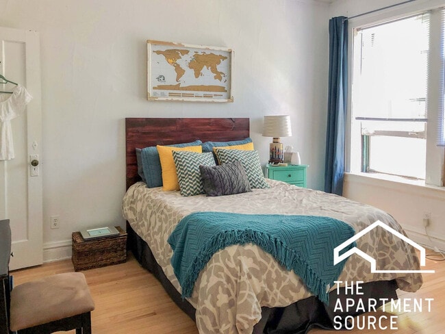 Foto del edificio - 436 W Surf St