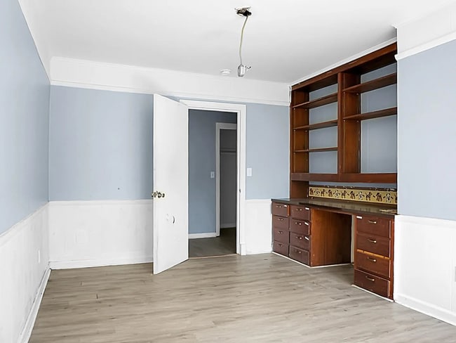 Building Photo - 407 Hayne St