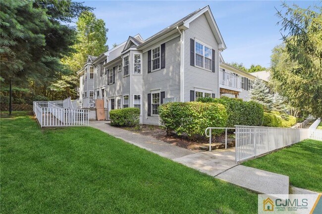 Building Photo - 2602 Cypress Ln