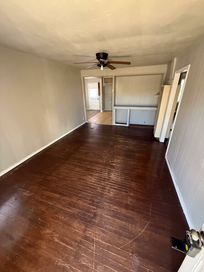 Foto del edificio - 307 N Alabama St