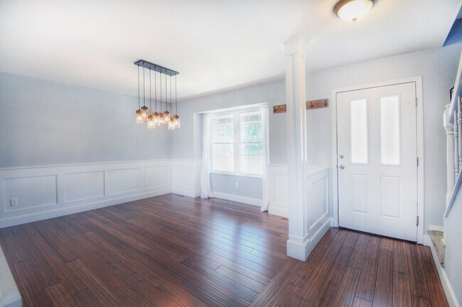 Foto del edificio - 1276 Canoe Creek Dr N