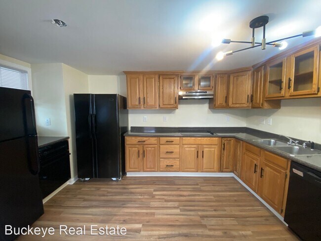 Building Photo - 4 br, 3 bath House - 76 E. 11th Ave.