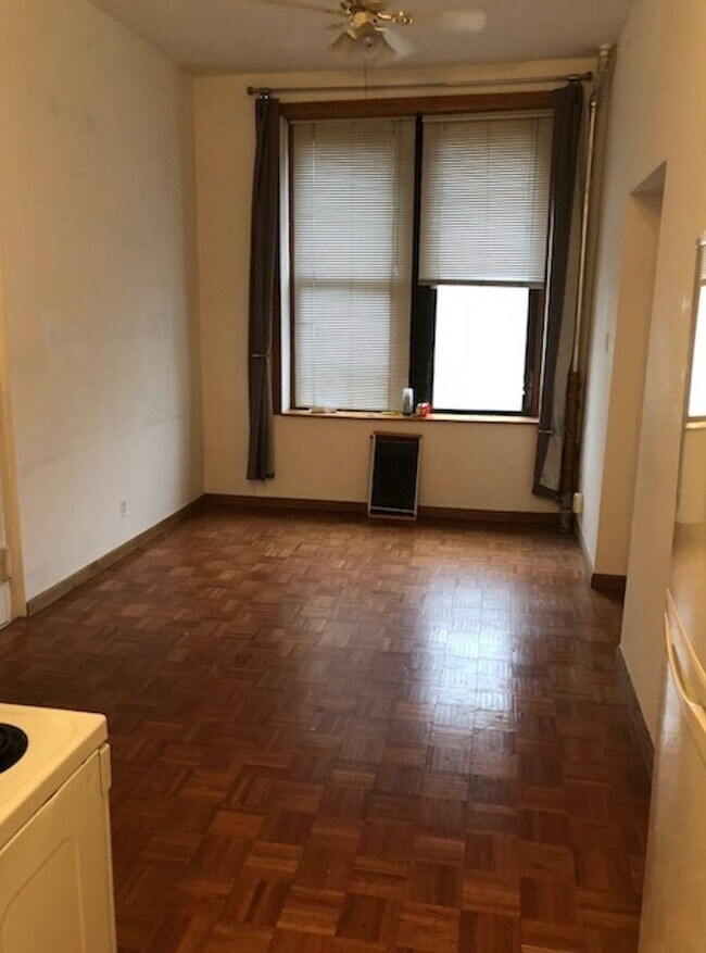 Foto del edificio - 46 E 7th St