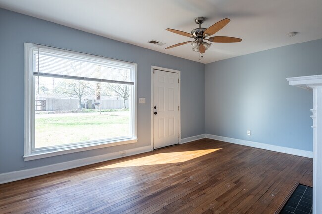 Foto del edificio - 1443 Venetian Dr SW