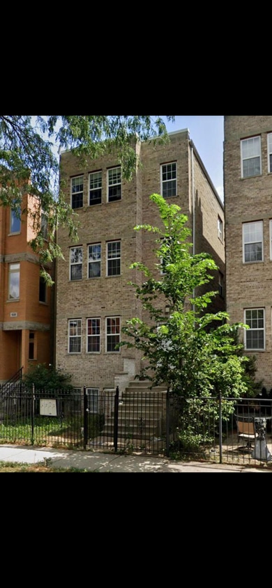 Newer building with updated windows - 1539 N Campbell Ave