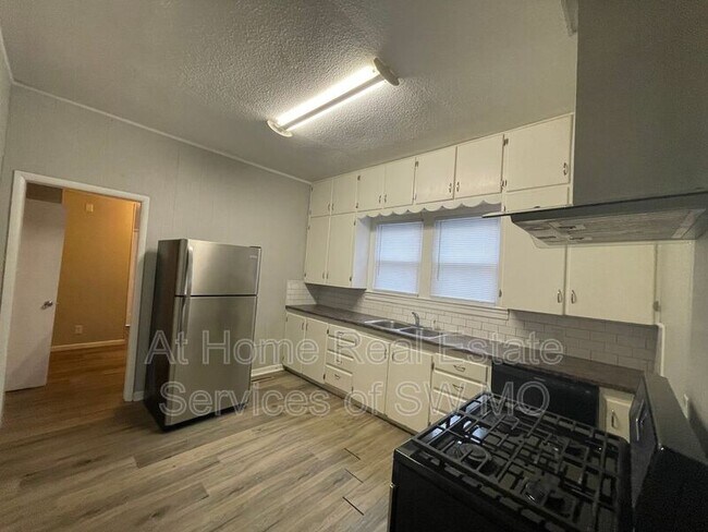 Foto del edificio - 2262 N Ramsey Ave