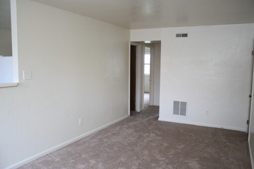 Building Photo - 1810 Sparrow Rd