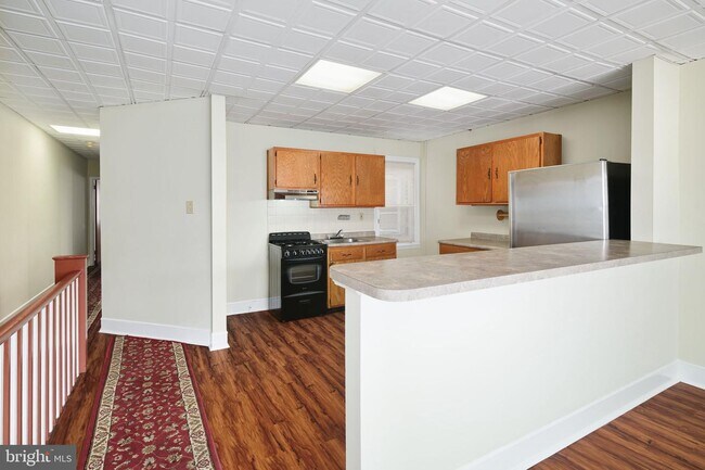 Building Photo - 6904 Torresdale Ave